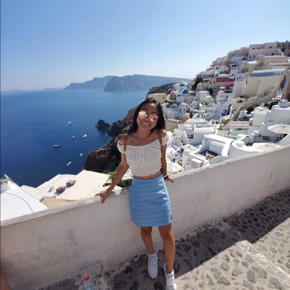 Meet your Posher, Kelly - Picture 2 of 2